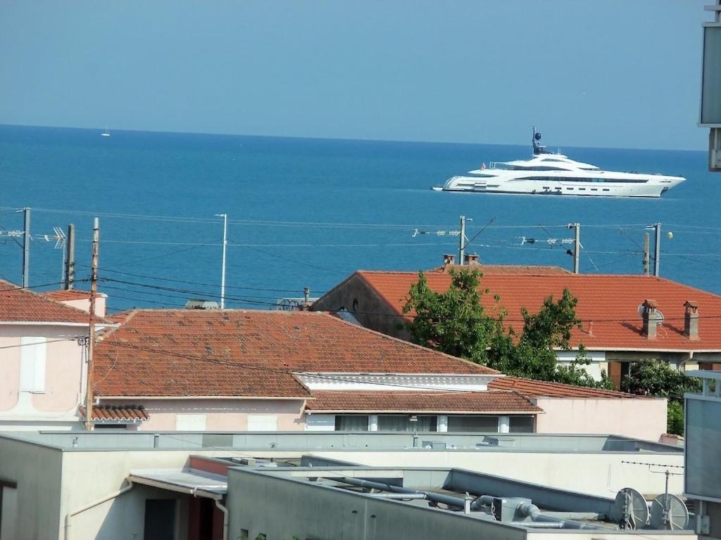 Appartement Vue Mer Acces Plage Antibes Dış mekan fotoğraf